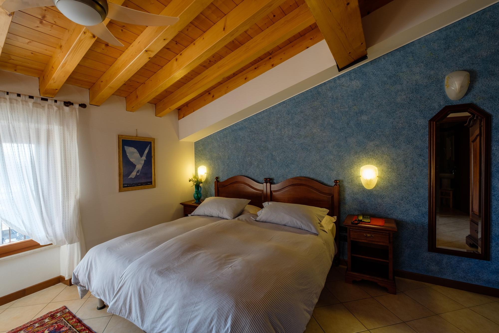 Hotel Tre Punte Гарньяно Экстерьер фото
