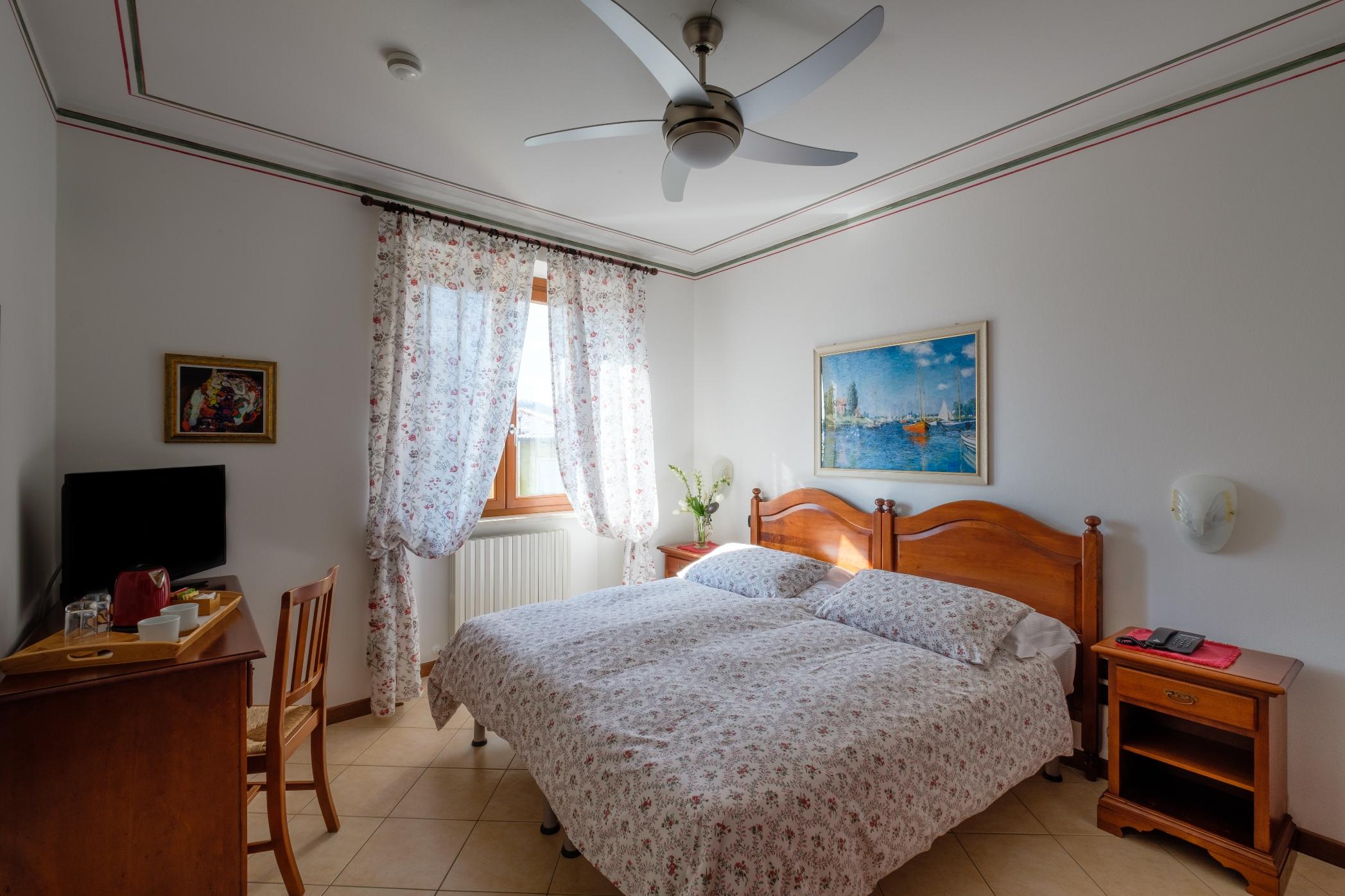 Hotel Tre Punte Гарньяно Экстерьер фото