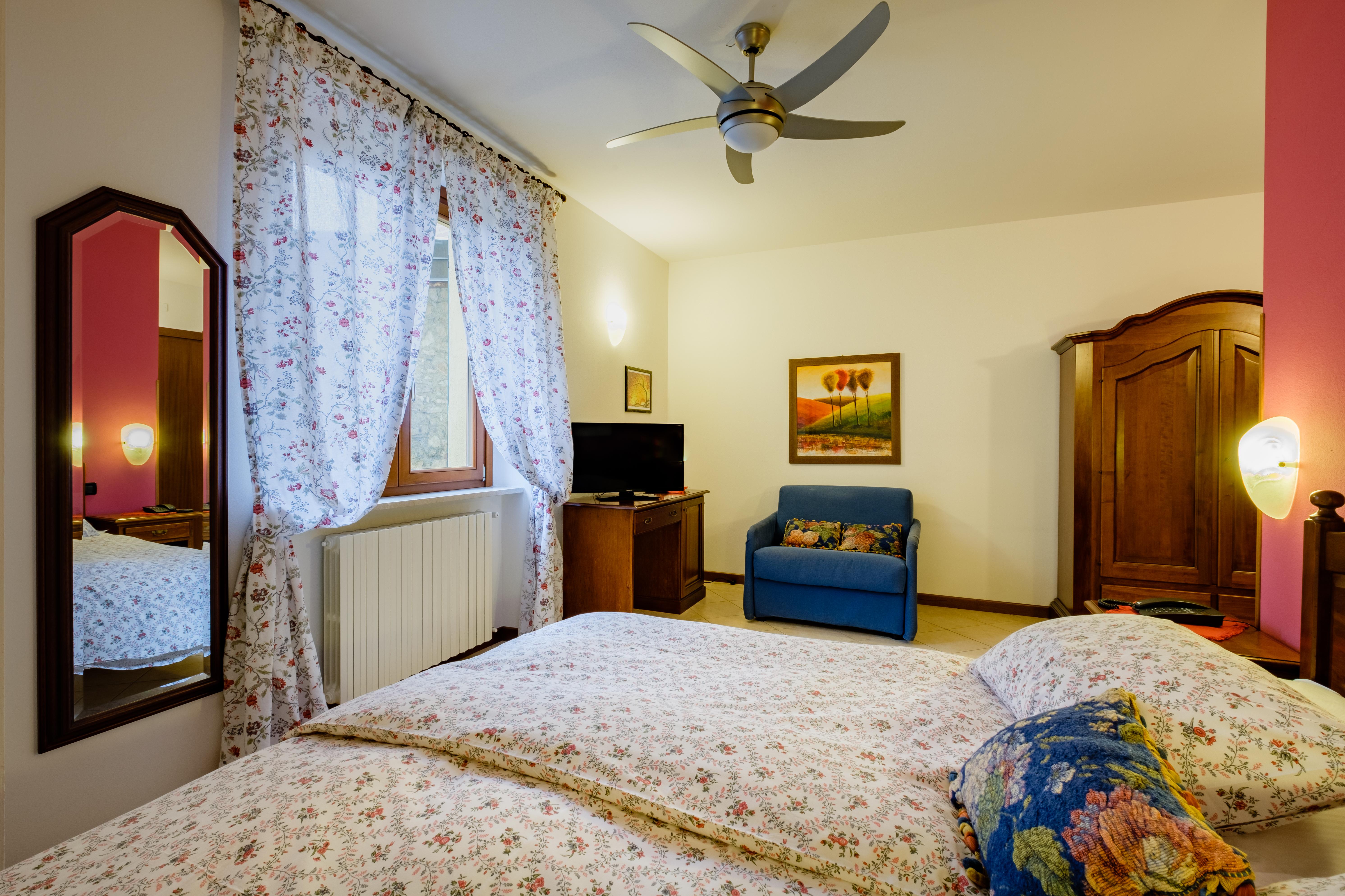 Hotel Tre Punte Гарньяно Экстерьер фото