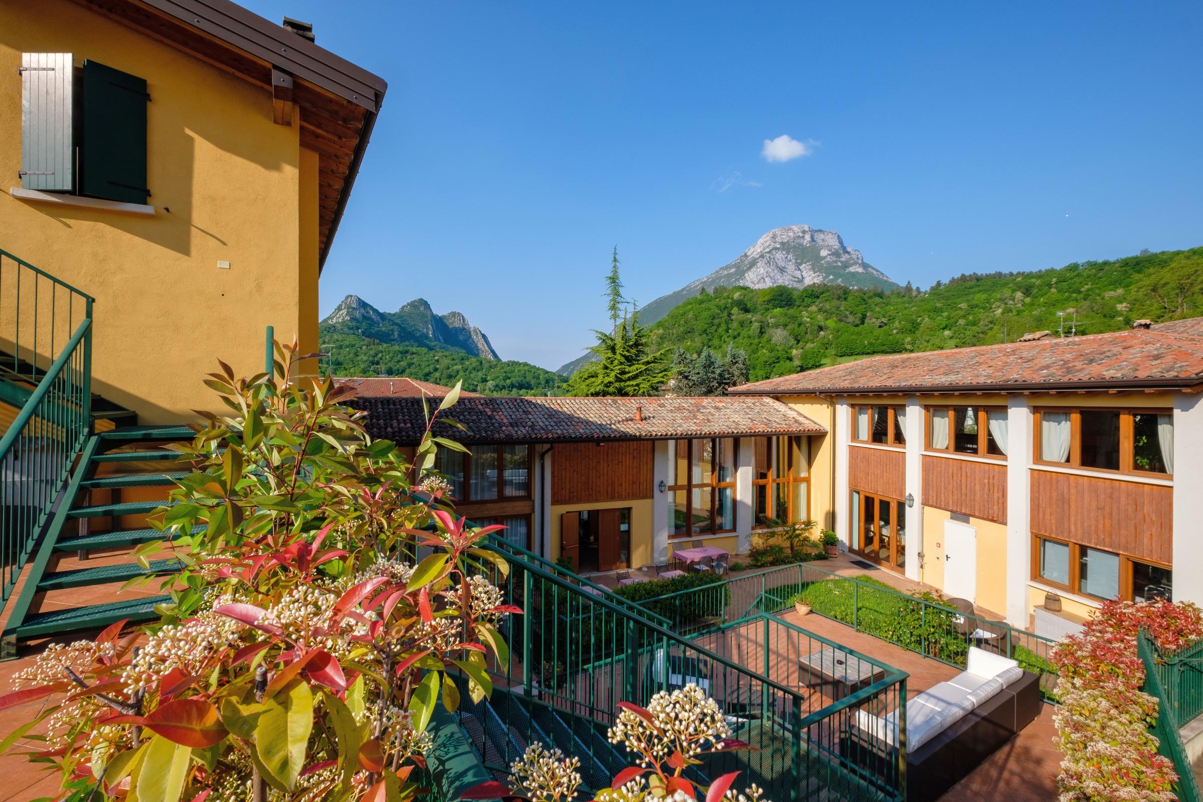 Hotel Tre Punte Гарньяно Экстерьер фото