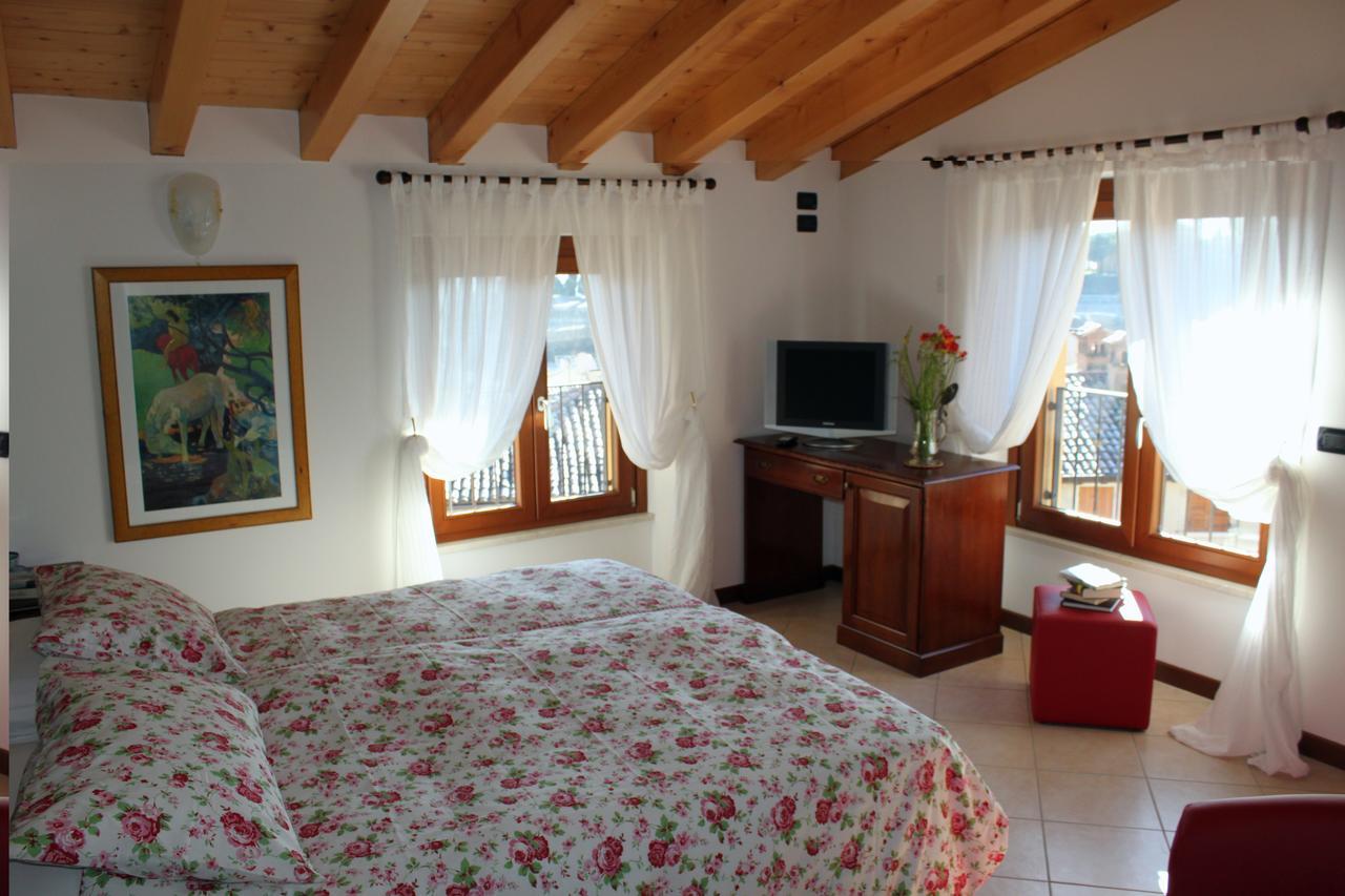 Hotel Tre Punte Гарньяно Экстерьер фото