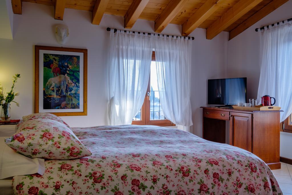 Hotel Tre Punte Гарньяно Экстерьер фото