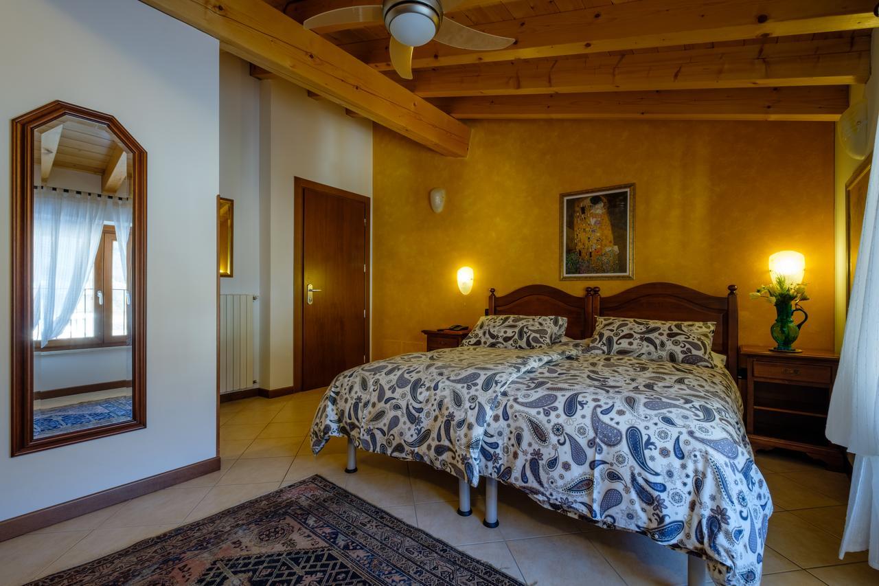Hotel Tre Punte Гарньяно Экстерьер фото