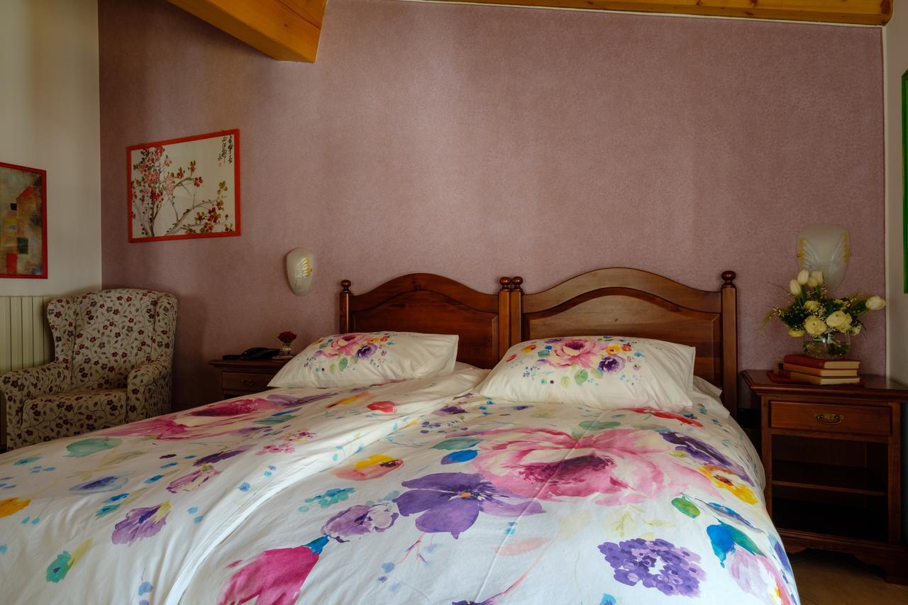 Hotel Tre Punte Гарньяно Экстерьер фото