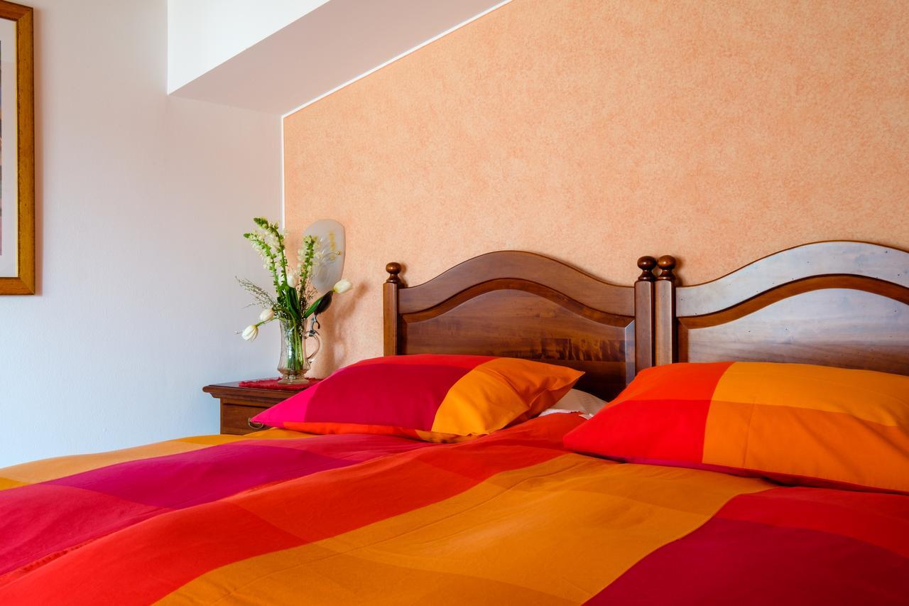 Hotel Tre Punte Гарньяно Экстерьер фото