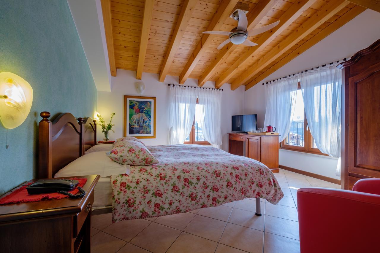 Hotel Tre Punte Гарньяно Экстерьер фото